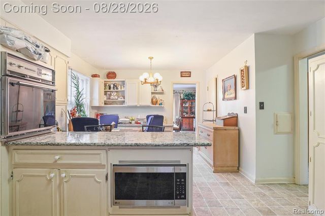 3102 Westwood Parkway, Flint, MI 48503