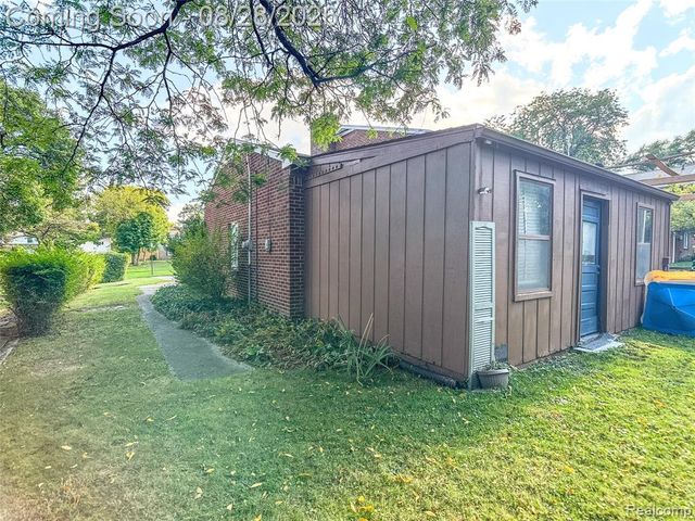 3102 Westwood Parkway, Flint, MI 48503