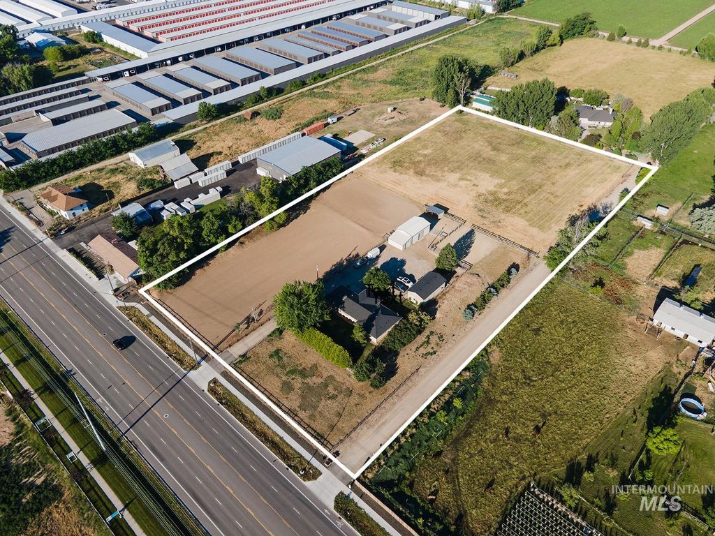 4255 N Ten Mile Rd, Meridian, ID 83646