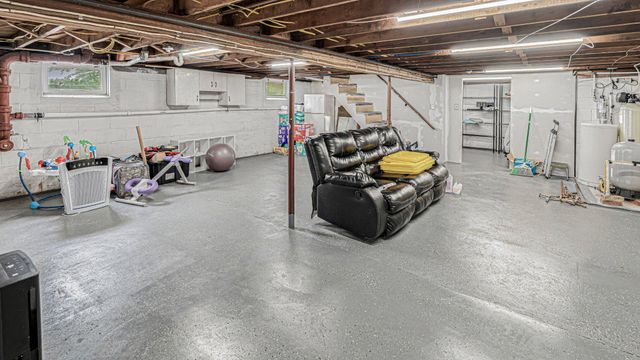 16 GARRISON, Elmer, NJ 08318