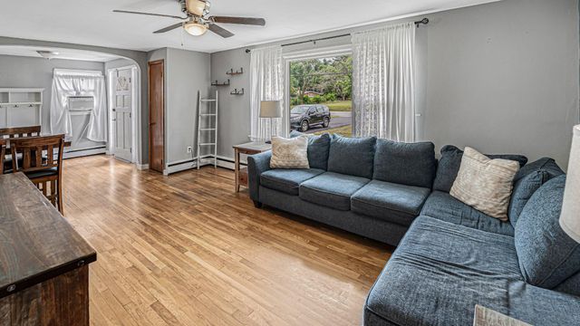 16 GARRISON, Elmer, NJ 08318