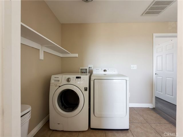 689 E 115, Los Angeles, CA 90059