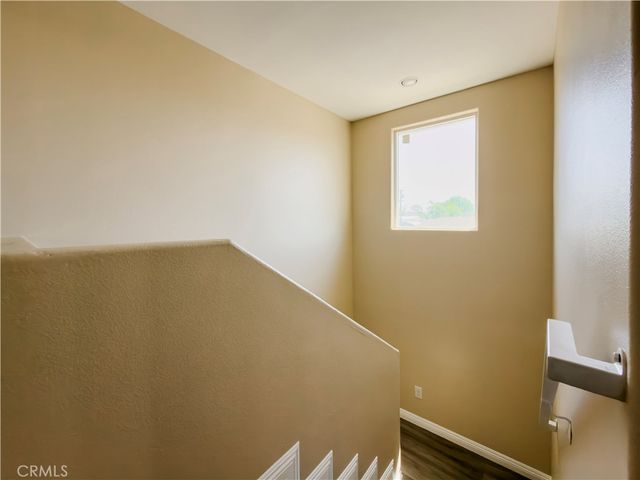 689 E 115, Los Angeles, CA 90059