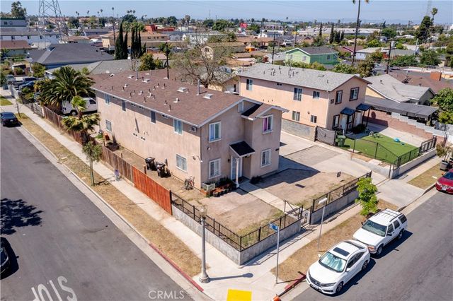 689 E 115, Los Angeles, CA 90059