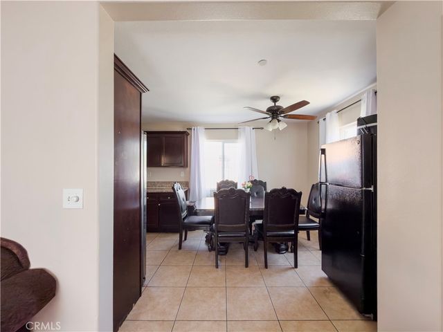 689 E 115, Los Angeles, CA 90059