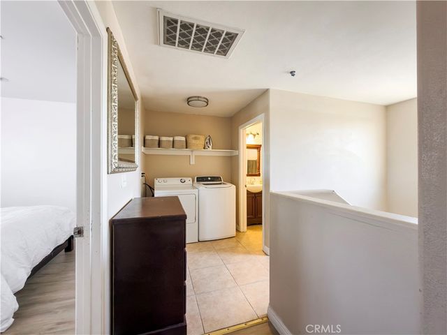 689 E 115, Los Angeles, CA 90059