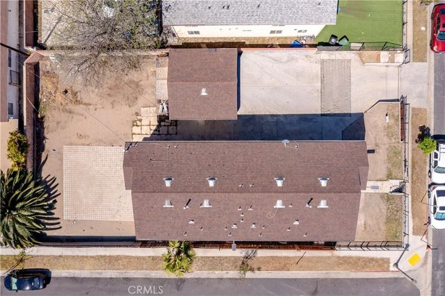 689 E 115, Los Angeles, CA 90059