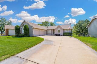 2428 N Hazelwood Ct, Wichita, KS 67205