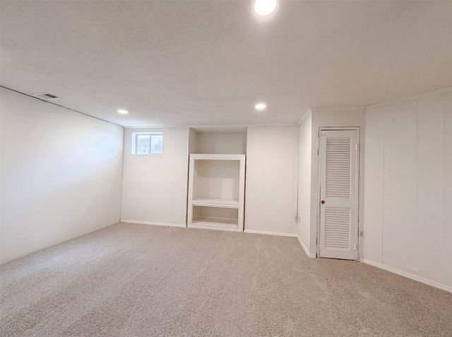 3805 Brookfield Drive, Arlington, TX 76001