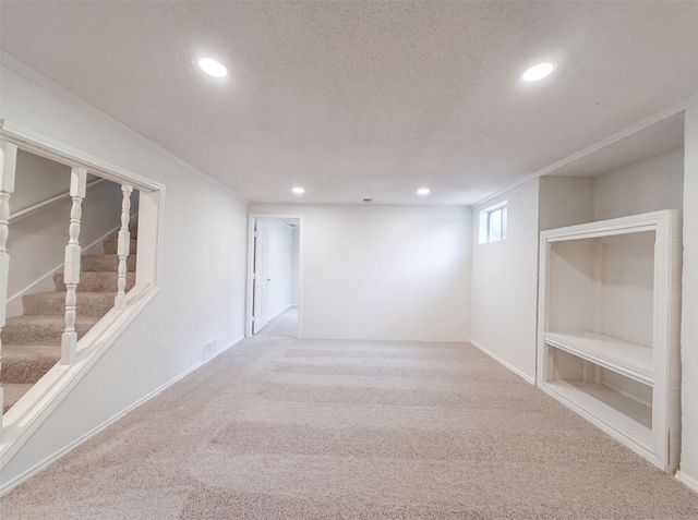 3805 Brookfield Drive, Arlington, TX 76001