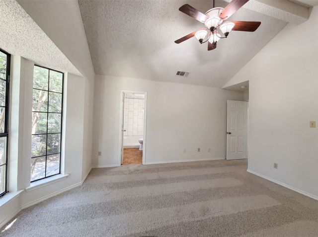 3805 Brookfield Drive, Arlington, TX 76001