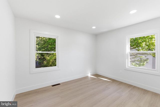 50 GARNER AVE, Waldorf, MD 20602