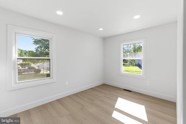 50 GARNER AVE, Waldorf, MD 20602