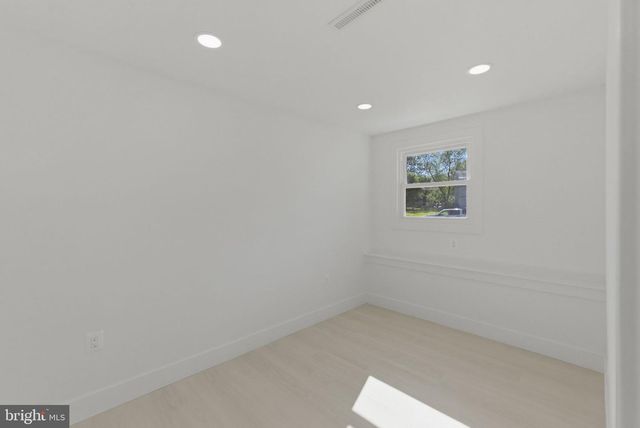 50 GARNER AVE, Waldorf, MD 20602