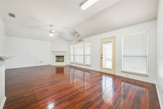 700 N Emma Drive, Arlington, TX 76002