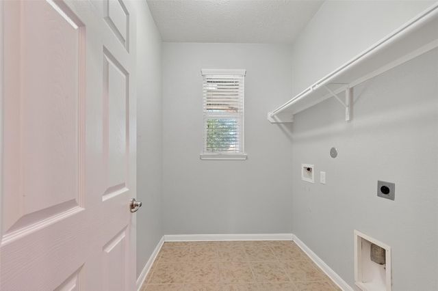 3509 Pentland Downs Street, Pearland, TX 77584