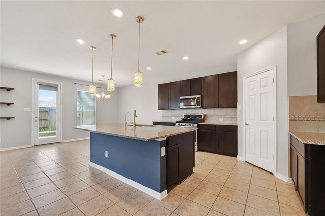 3509 Pentland Downs Street, Pearland, TX 77584