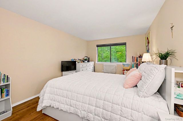 492 N Broadway 1, White Plains, NY 10603