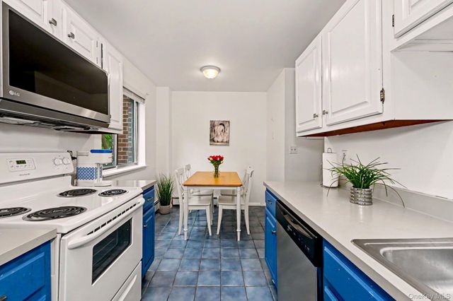 492 N Broadway 1, White Plains, NY 10603
