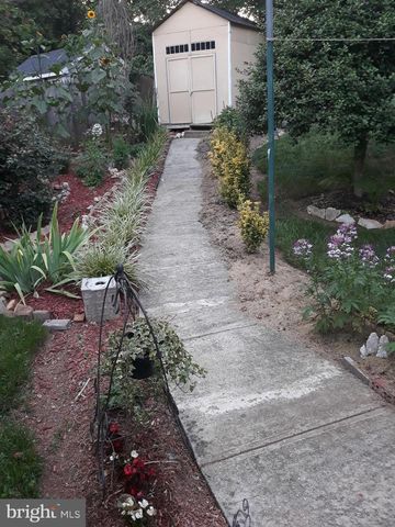 1320 RAINBOW DR, Silver Spring, MD 20905