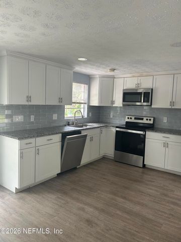 2834 GOLDENROD Circle E, Jacksonville, FL 32246