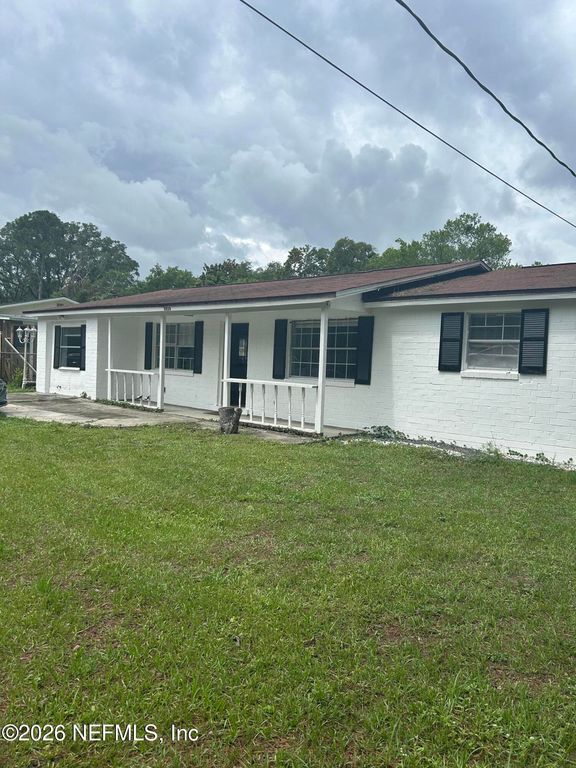 2834 GOLDENROD Circle E, Jacksonville, FL 32246