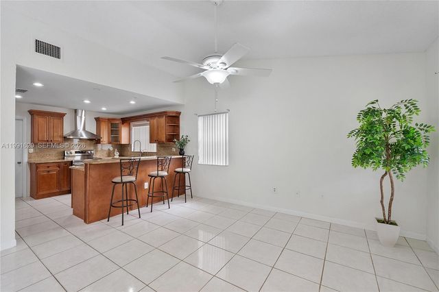 15092 SW 13th Pl, Sunrise, FL 33326