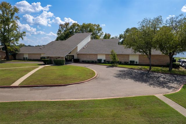 209 Turnberry Circle, Mt Pleasant, TX 75455