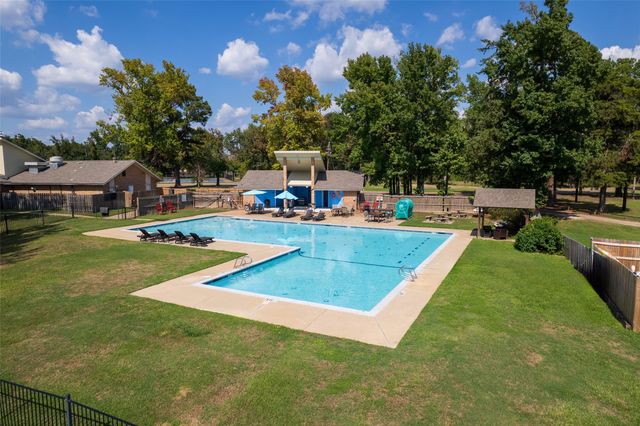 209 Turnberry Circle, Mt Pleasant, TX 75455