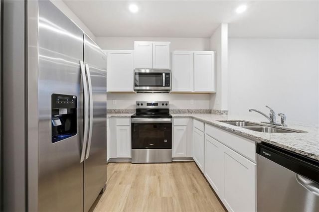 5961 Skylar Drive, Atlanta, GA 30331