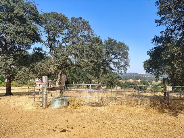 10516 Spring Valley Rd, Marysville, CA 95901