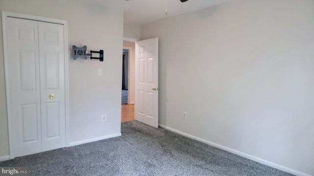 8949 PRINCETON PARK DR, Manassas, VA 20110