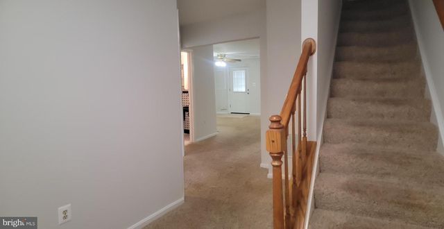 8949 PRINCETON PARK DR, Manassas, VA 20110