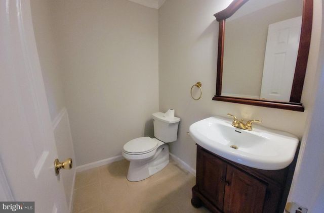 8949 PRINCETON PARK DR, Manassas, VA 20110