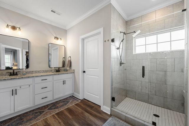 31 Winchester Drive, Rossville, GA 30741