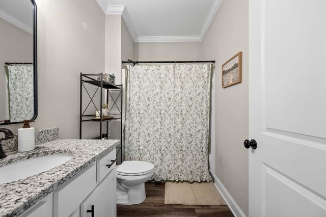 31 Winchester Drive, Rossville, GA 30741