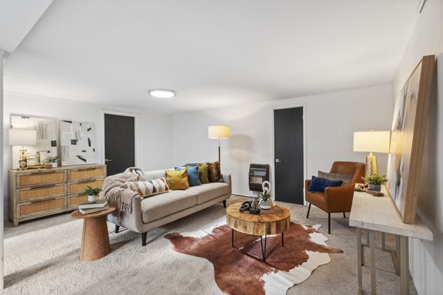 2437 Fairbrook Dr, Nashville, TN 37214