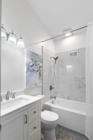 2437 Fairbrook Dr, Nashville, TN 37214