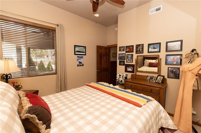 39255 Seminole, Fawnskin, CA 92333