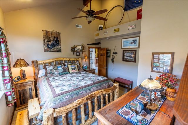 39255 Seminole, Fawnskin, CA 92333