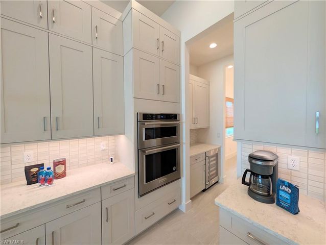 9077 Wisteria WAY, Naples, FL 34114