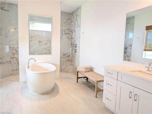 9077 Wisteria WAY, Naples, FL 34114