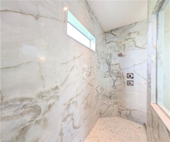 9077 Wisteria WAY, Naples, FL 34114