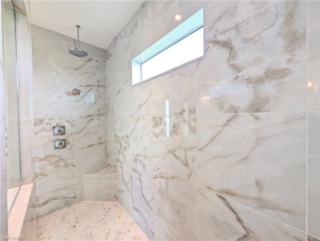 9077 Wisteria WAY, Naples, FL 34114