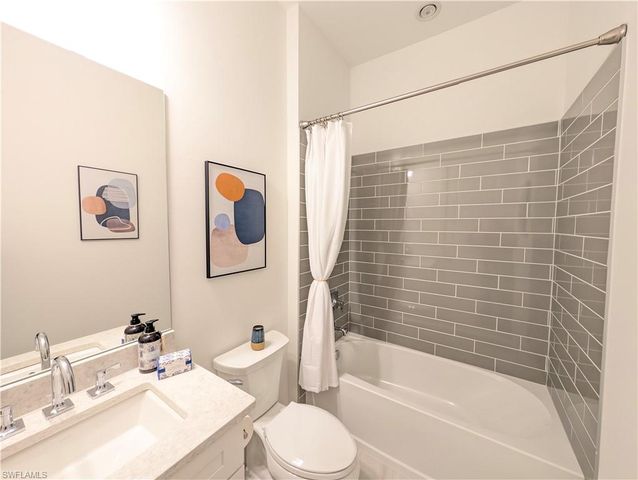 9077 Wisteria WAY, Naples, FL 34114