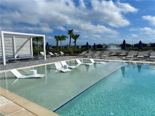 9077 Wisteria WAY, Naples, FL 34114