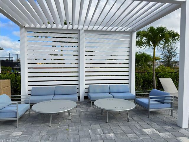 9077 Wisteria WAY, Naples, FL 34114