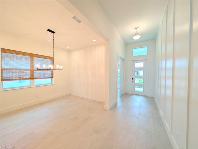 9077 Wisteria WAY, Naples, FL 34114