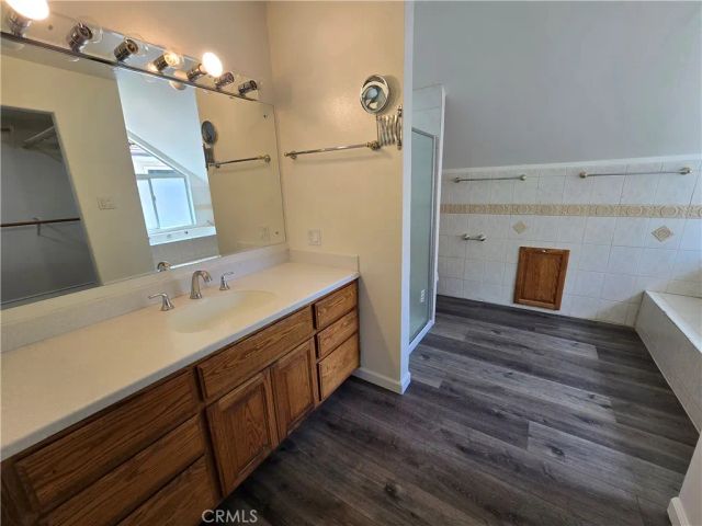 25317 Avenida Ronada, Valencia, CA 91355