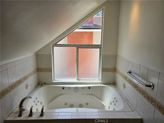 25317 Avenida Ronada, Valencia, CA 91355